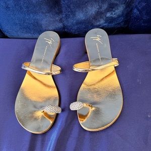 Giuseppe Zanotti Gold flat Sandals toe sparkle accent detail 38.5